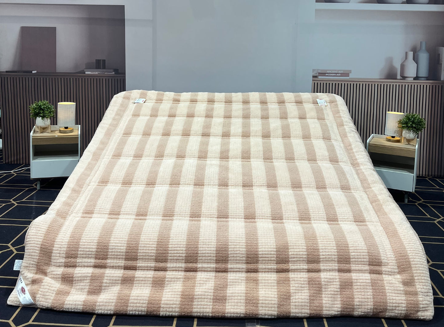 TITLIS Double Bed Quilt - JACLINE (6 Quilts of Assorted Colors & Designs)